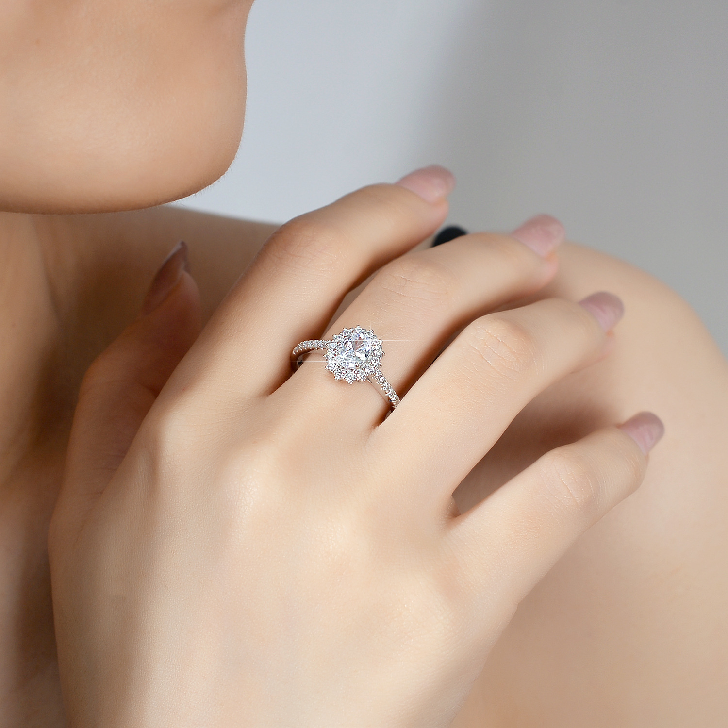 Alien Moissanite Ring for Wome - Moissanite Engagement Ring 1 Carat 评论和价格